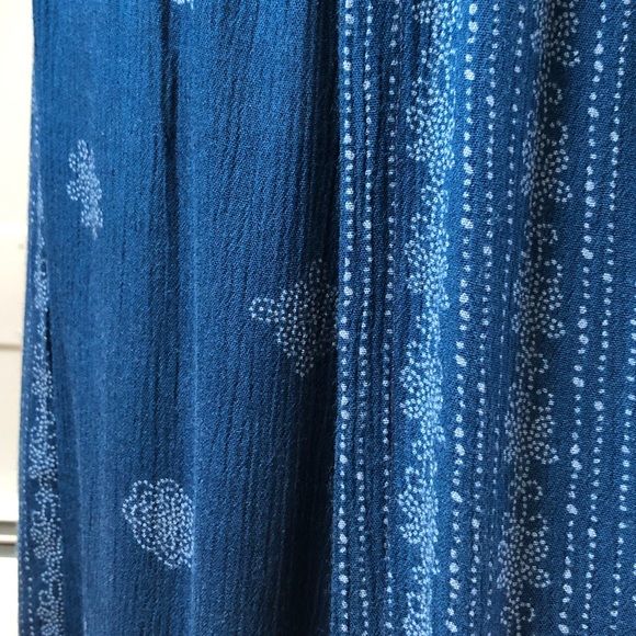 90’s Y2K Flowy Blue Wrap Skirt - Picture 9 of 12